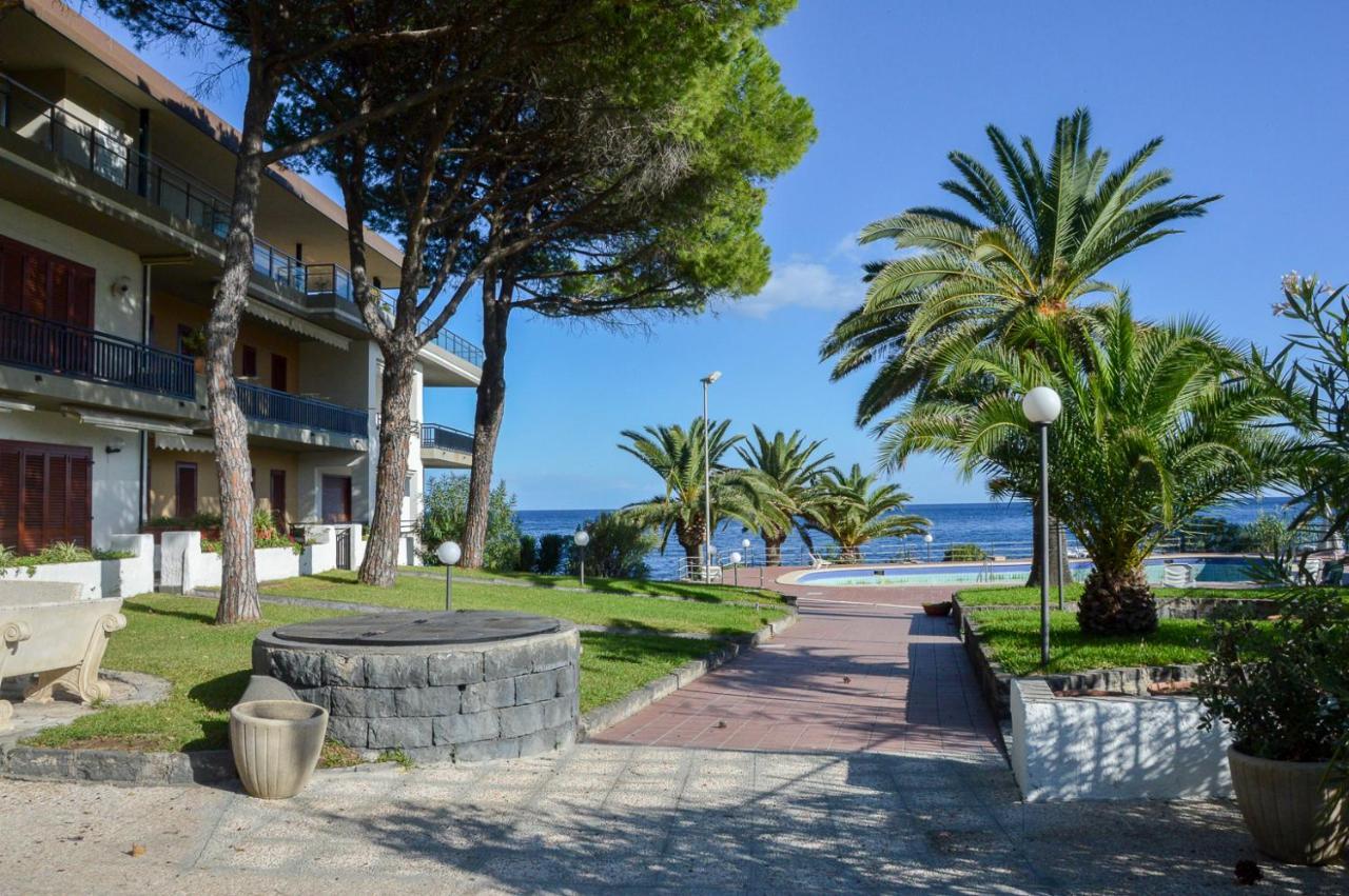 Apartment Paradise Giardini Naxos