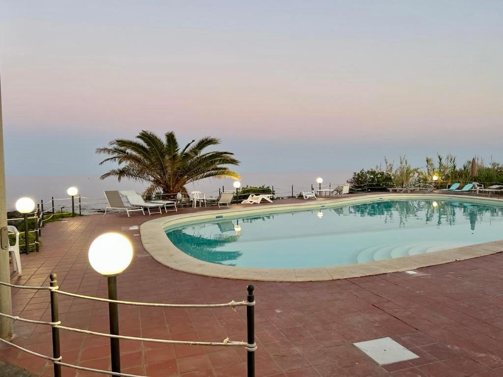 Paradise Apartment *